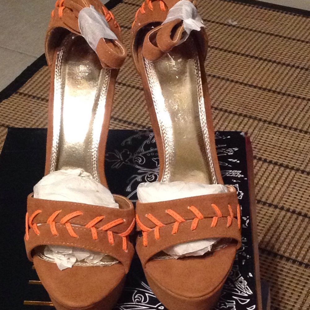 New Tan Woven Faux Platform Heels (3 sizes avail)